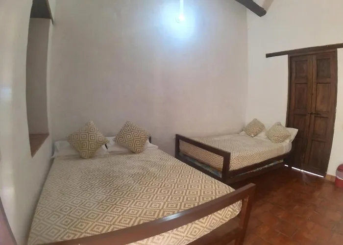 Hotel Santa Monica Barichara-con piscina y parqueadero